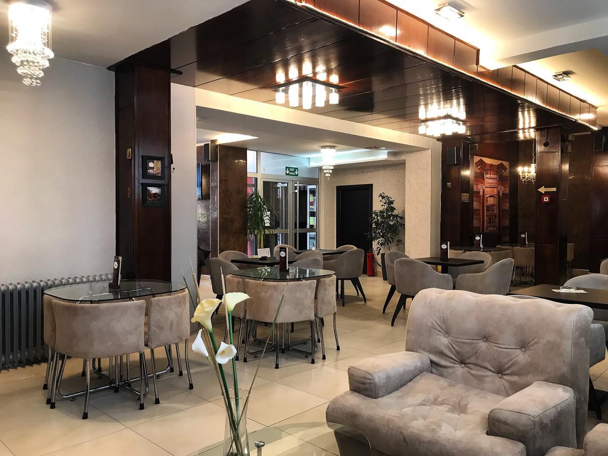 Majdanpek Golden Inn Hotel מראה חיצוני תמונה