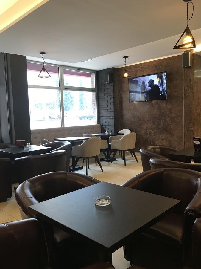 Majdanpek Golden Inn Hotel מראה חיצוני תמונה