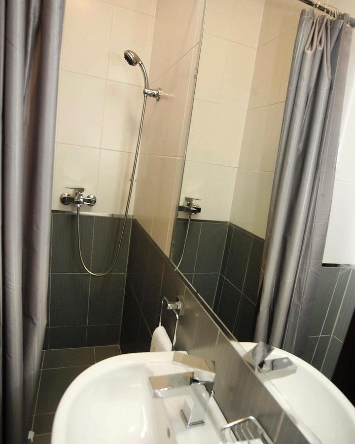 Majdanpek Golden Inn Hotel מראה חיצוני תמונה