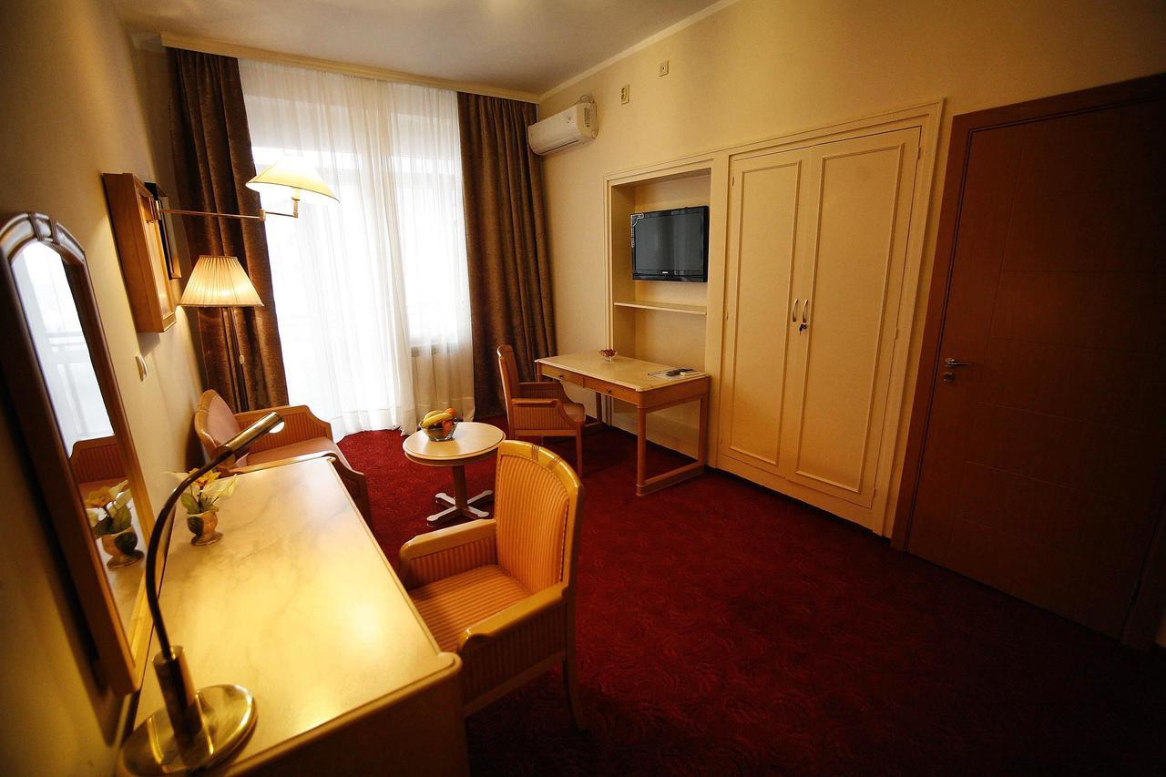 Majdanpek Golden Inn Hotel מראה חיצוני תמונה