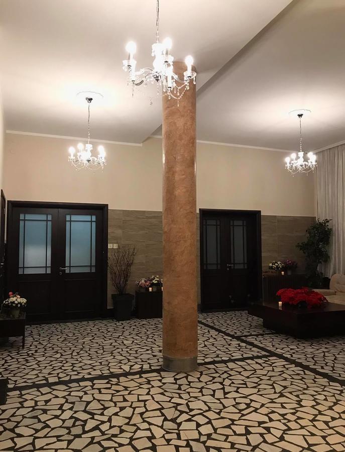 Majdanpek Golden Inn Hotel מראה חיצוני תמונה